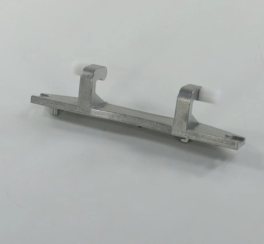 Петля люка стиральной машины Bosch 624339, 00624339