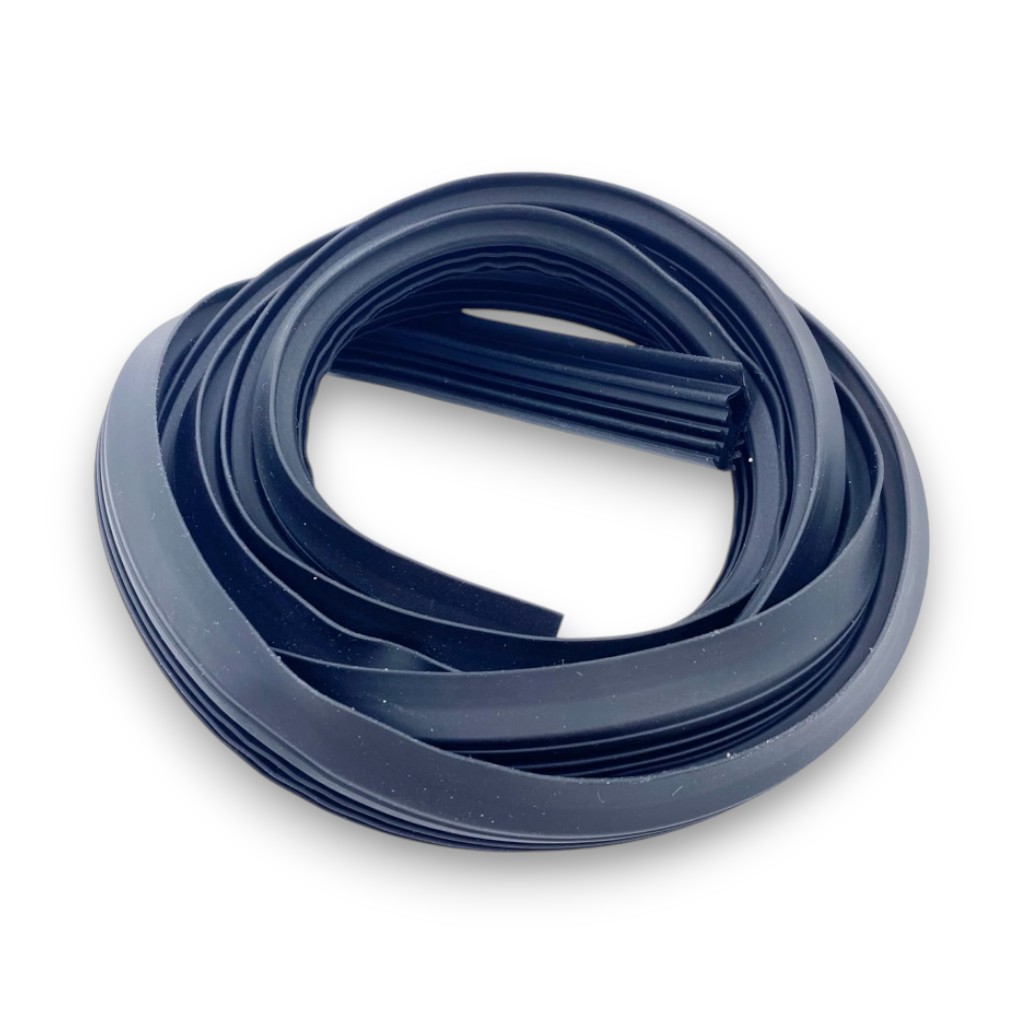 Уплотнитель двери посудомоечной машины L=1700мм 12676000000846