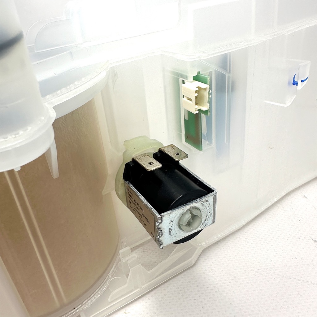 Бачок для соли для посудомоечной машины DEXP, 6740000431