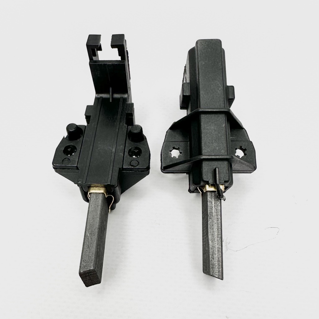 Щетки двигателя в корпусе Renova 13,5х5х32 мм 10528572