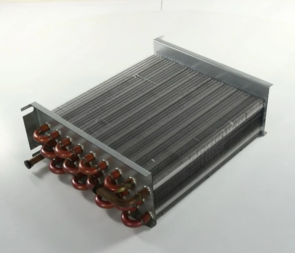 Испаритель ШХ-1,4 240×65×225 и 300×90×235 СМ 114-S конденсатор