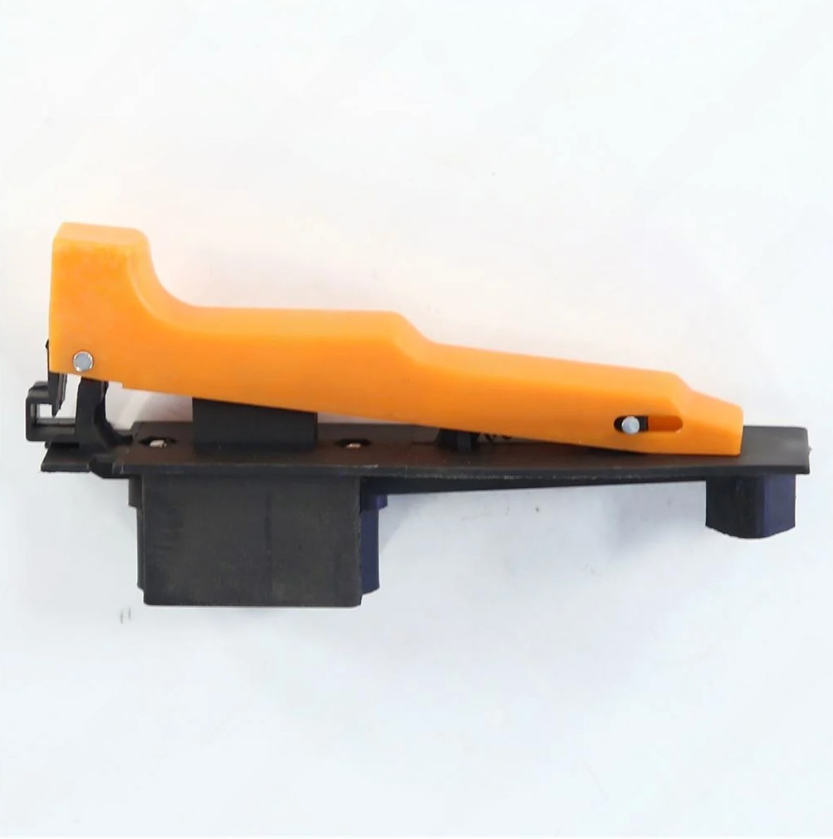 Кнопка угловой шлифовальной машины 10А 250V DWT WS-230 SL с фиксатором желтая KN044