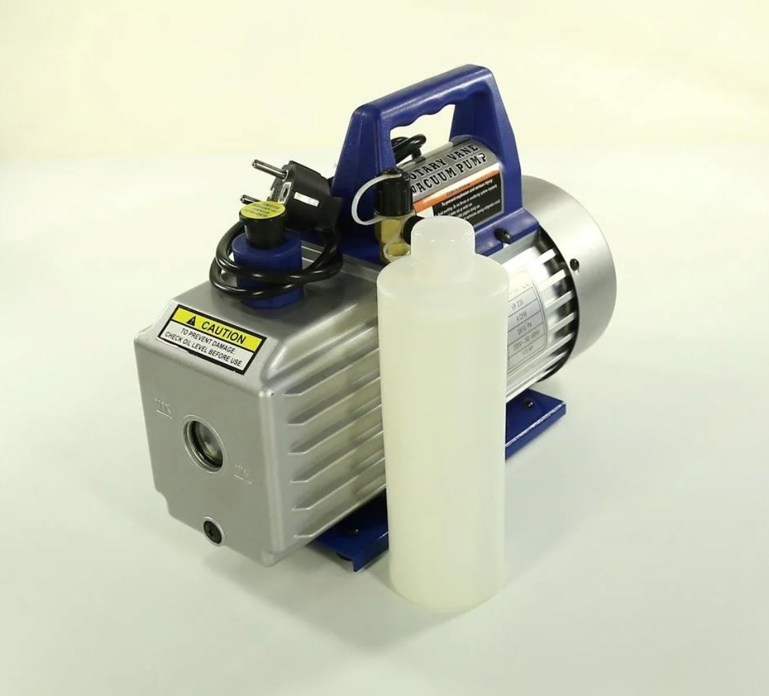 Вакуумный насос двухступенчатый VP-235, 100 л/мин (4.0 CFM)