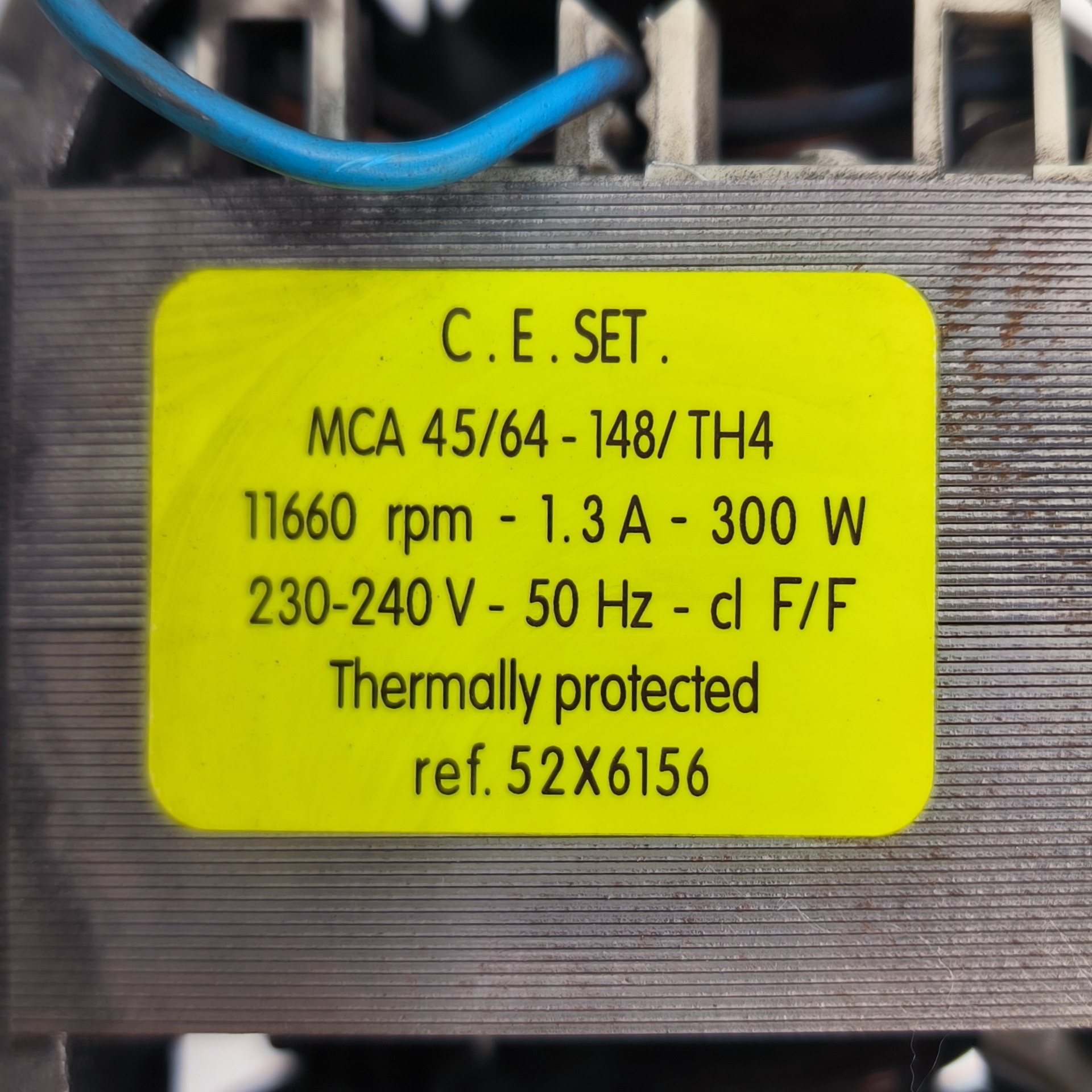 Двигатель стиральной машины Bosch Siemens  144311 144857 Б/У