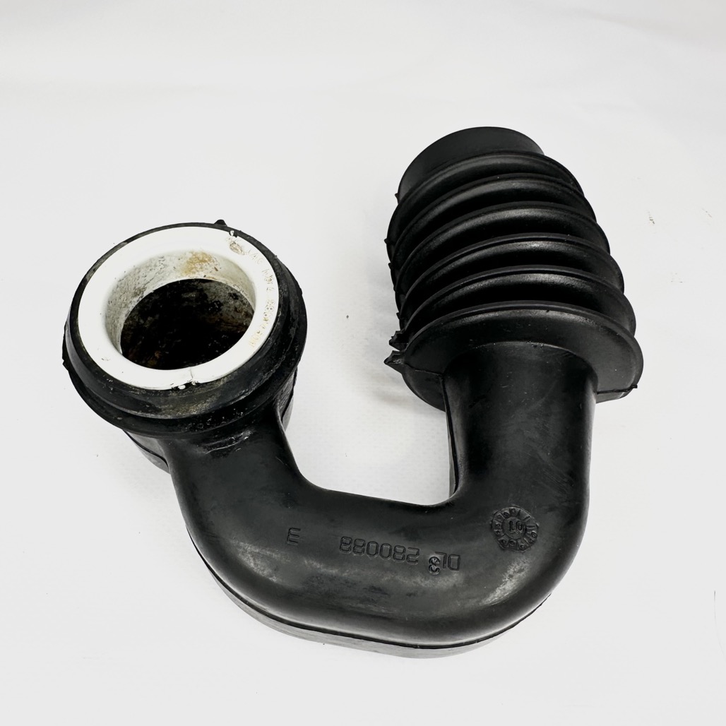 Патрубок заливной для стиральной машины Beko 2830560100, 2800880100 Б/у