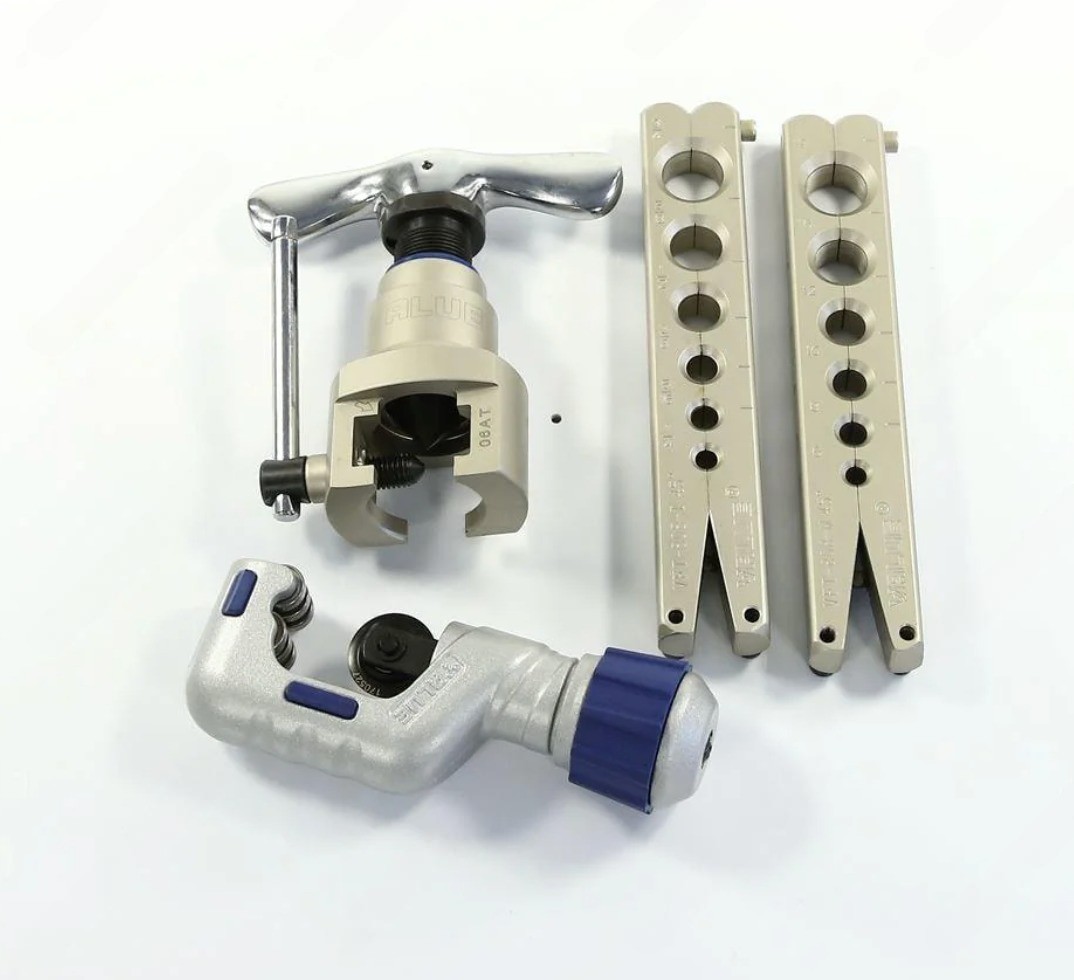 Вальцовка Value VFT‑808‑MIS, 2 плашки 1/4–3/4 + 6–19 мм, кейс Вальцовка Value VFT‑808‑MIS, 2 плашки 1/4–3/4 + 6–19 мм, кейс