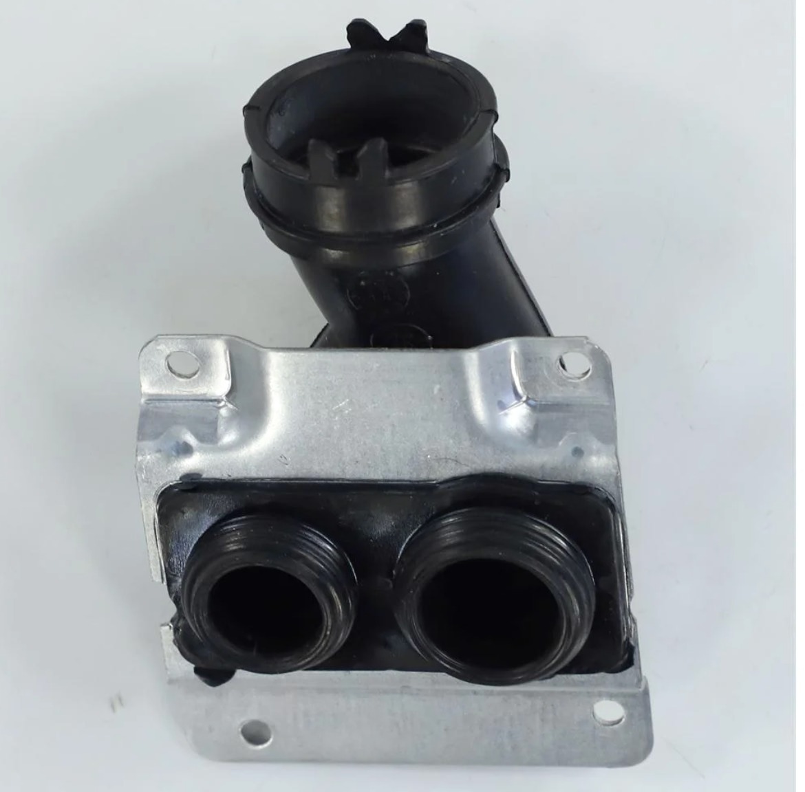 Патрубок посудомоечной машины Indesit C00257324