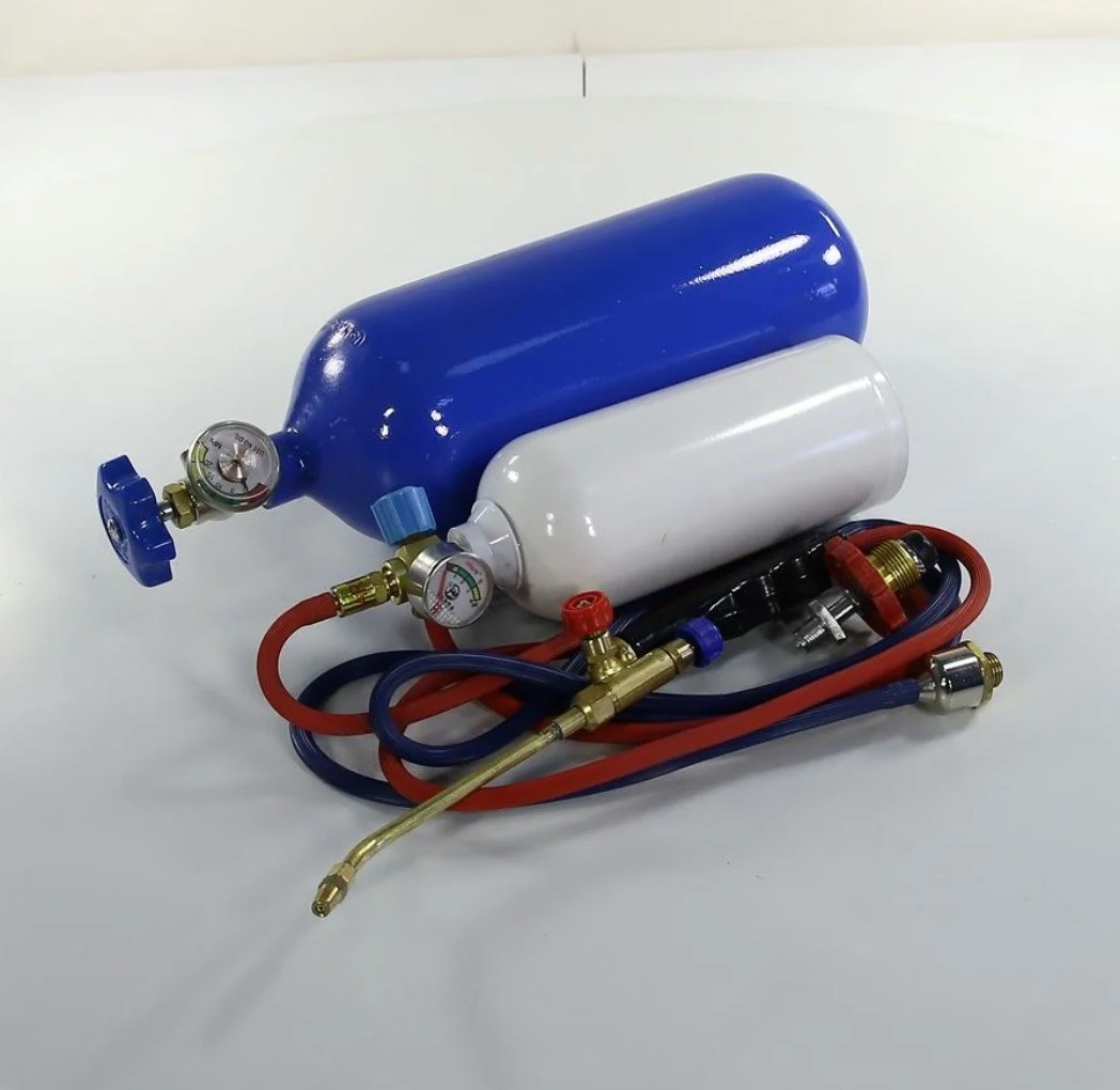 Газосварка кислород-пропановая FC HCW-11 баллоны 2л в чемодане черном Газосварка кислород-пропановая FC HCW-11 баллоны 2л в чемодане черном