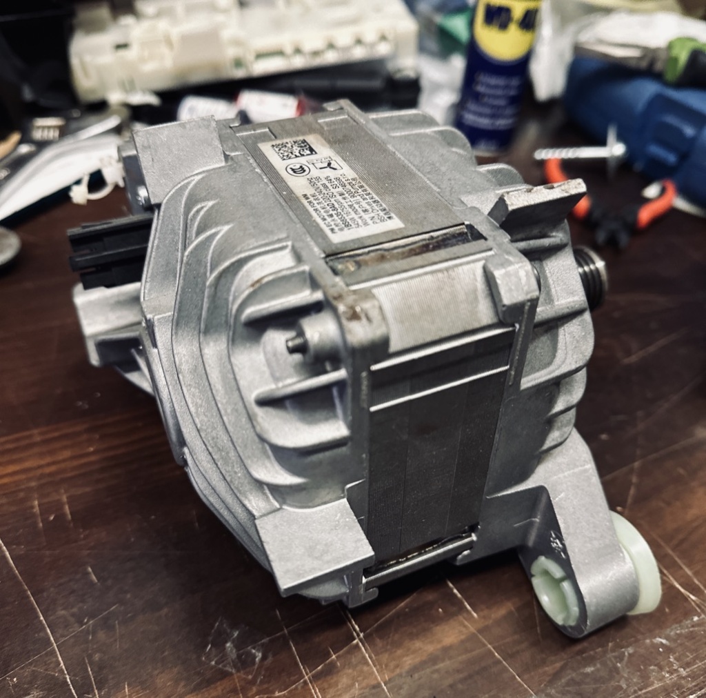 invertor-motor-2.jpg invertor-motor-2.jpg