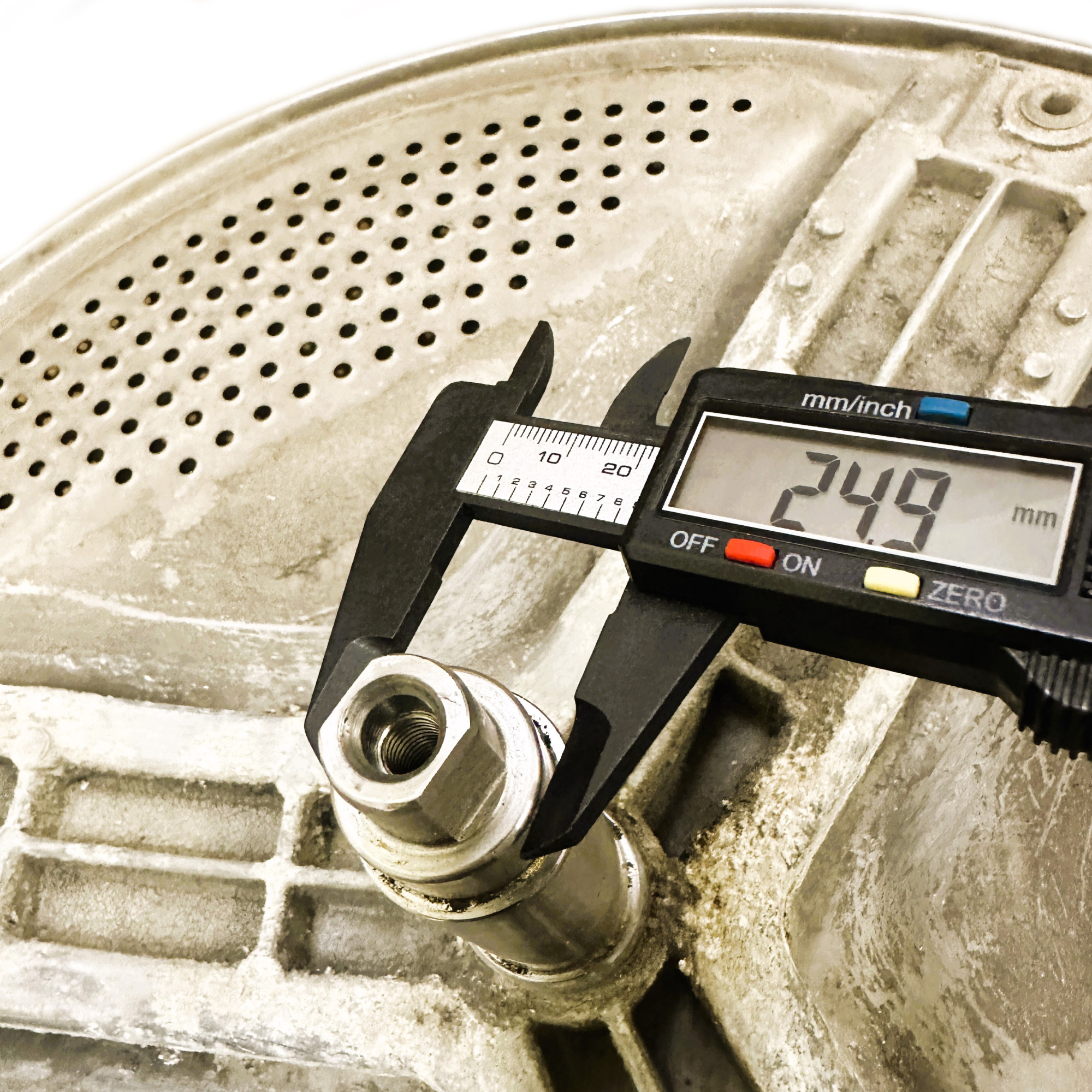 Барабан с крестовиной стиральной машины Bosch Maxx 6, 7 00215113 Б/у Барабан с крестовиной стиральной машины Bosch Maxx 6, 7 00215113 Б/у